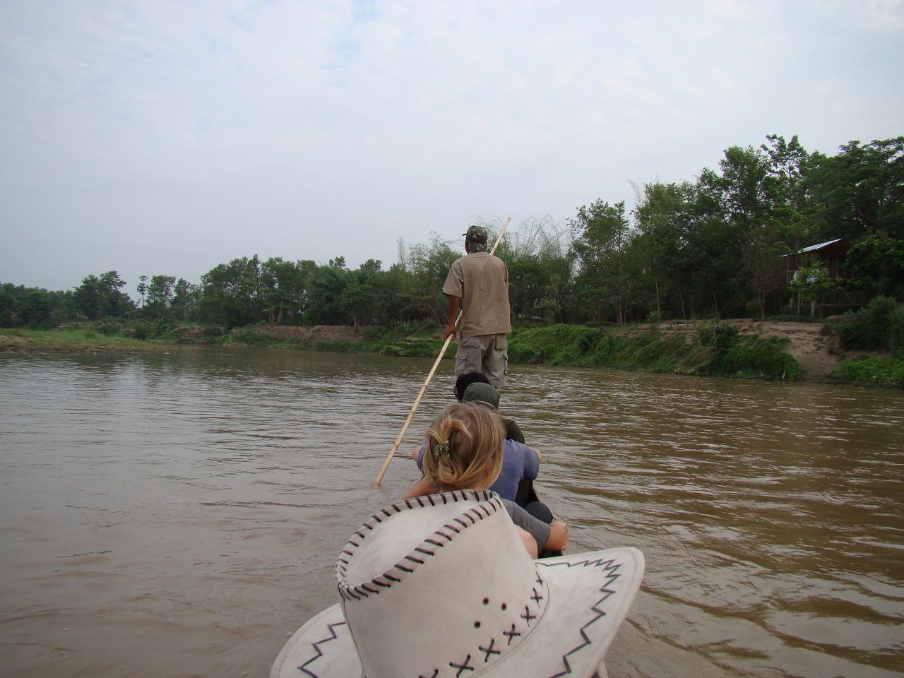 chitwan_canoe_safari006.jpg