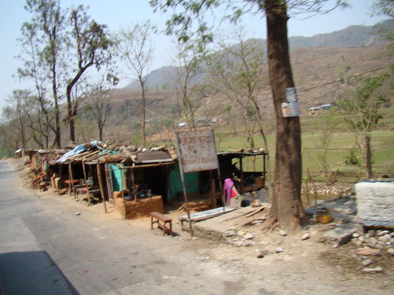 kathmandu_pokhara128.jpg